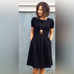 Lularoe- Causal Dress w/ pockets. Size XXS. Color: Black